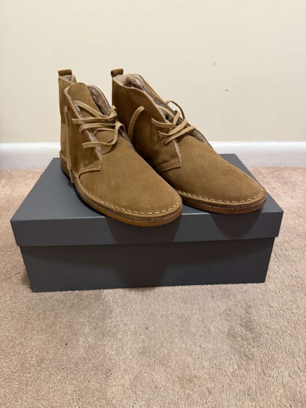 Men's Suede Chukka Boots in Tan